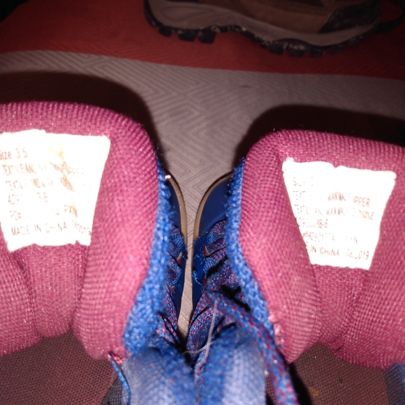 Blue and 1 shoes size 3 1/2 - Picture 7 of 10